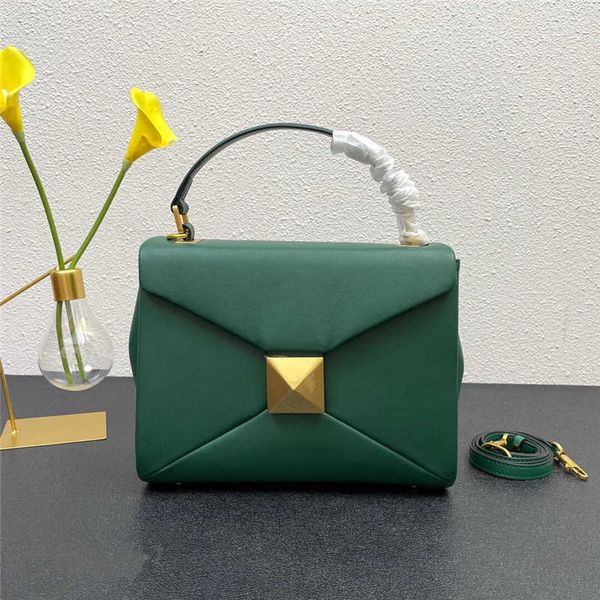 valentiino stand handheld purse lady metal bag large brass bags designer out fashion rivet cap shoulder cross underarm iqx3
valentiino stand handheld purse lady metal bag large brass bags designer out fashion rivet cap shoulder cross underarm iqx3