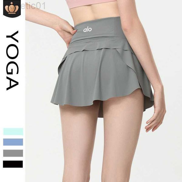 desginer alo yoga shorts sports short skirt women's summer slim and anti light fake two piece pants skirt fitness running half skirt, White;black 
desginer alo yoga shorts sports short skirt women's summer slim and anti light fake two piece pants skirt fitness running half skirt, White;black