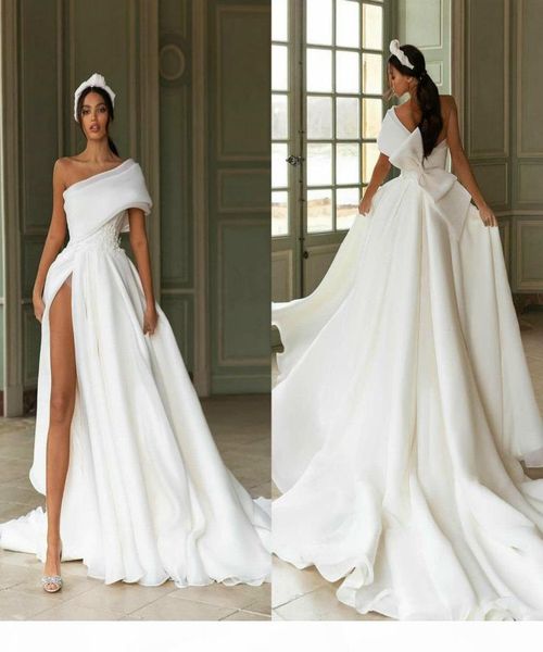 one shoulder float wedding dresses thigh high slit appliqued 2020 new bridal gowns with big bow sweep train robe de mariee3913745, White
one shoulder float wedding dresses thigh high slit appliqued 2020 new bridal gowns with big bow sweep train robe de mariee3913745, White