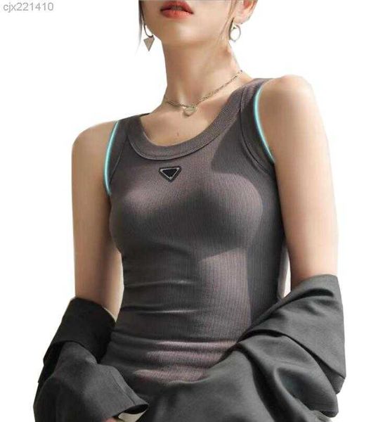 2023 new summer designer fashion womens tanks sling vest pure cotton high shirt sports running yoga luxury multiple colors m-2xl icb7, Black
2023 new summer designer fashion womens tanks sling vest pure cotton high shirt sports running yoga luxury multiple colors m-2xl icb7, Black