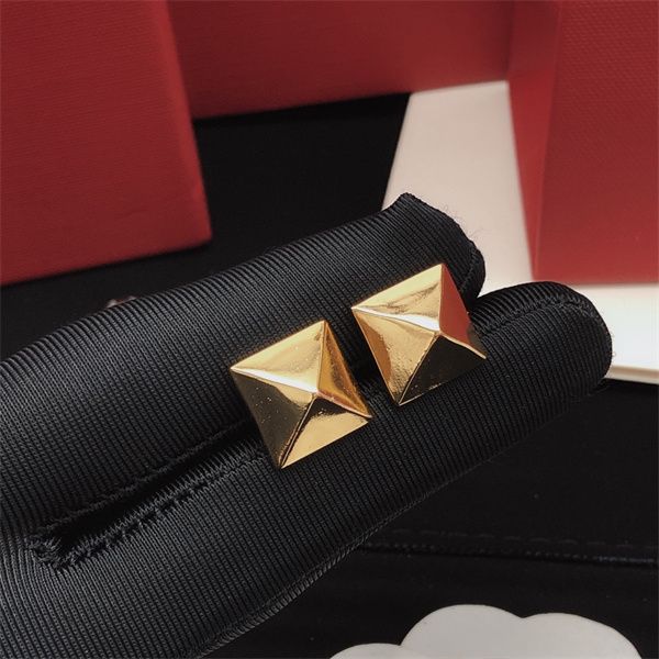 designer earring charm v logo brand stud earing women fashion hoop jewelry luxury crystal pearl earring jeweler gifts kjs02, Golden
designer earring charm v logo brand stud earing women fashion hoop jewelry luxury crystal pearl earring jeweler gifts kjs02, Golden