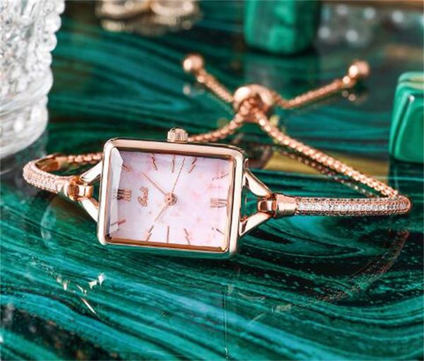 2023 summer new network red small square watch women's fashion luxury temperament bracelet waterproof small green watch, Slivery;golden
2023 summer new network red small square watch women's fashion luxury temperament bracelet waterproof small green watch, Slivery;golden