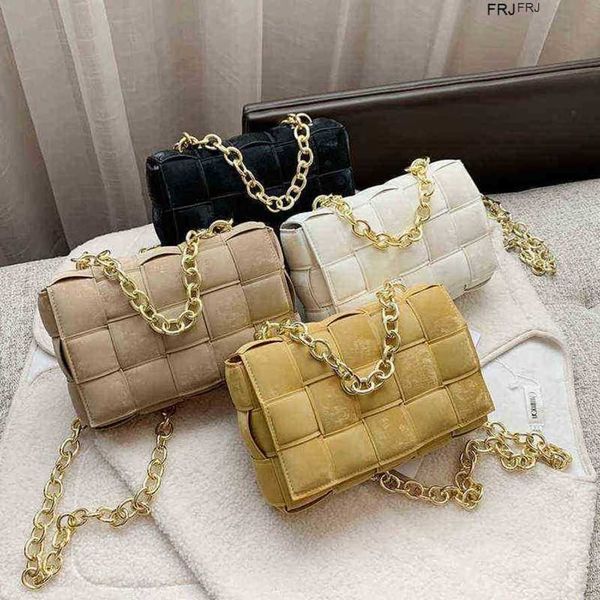 bottegas bags venetas cassettes fashion metal thick chain woven frosted portable square bag 2023 pillow texture messenger have logo frj 6x1v
bottegas bags venetas cassettes fashion metal thick chain woven frosted portable square bag 2023 pillow texture messenger have logo frj 6x1v