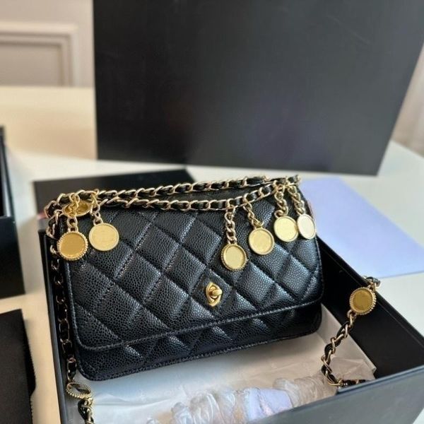 new designer bag women's chain bag fashion handbag leather diamond check crossbody bag classic letter underarm bags premium small squar
new designer bag women's chain bag fashion handbag leather diamond check crossbody bag classic letter underarm bags premium small squar