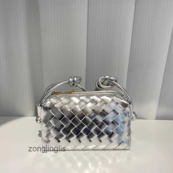 bags cloud womven bag classic venetas lady's designer cross-body knitting loop 2023 bottegas cow leather one-shoulder fashion knot smal
bags cloud womven bag classic venetas lady's designer cross-body knitting loop 2023 bottegas cow leather one-shoulder fashion knot smal
