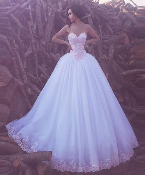2017 new elegant sweetheart appliques tulle ball gown wedding dresses arabic sweep train lace wedding bridal gowns custom made8083966, White
2017 new elegant sweetheart appliques tulle ball gown wedding dresses arabic sweep train lace wedding bridal gowns custom made8083966, White