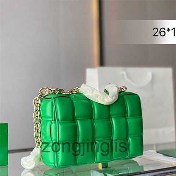 single cow woven cassettes small bags leather luxury venetas square the tote bag designer bottegas shoulder messenger handgold chain fashion
single cow woven cassettes small bags leather luxury venetas square the tote bag designer bottegas shoulder messenger handgold chain fashion