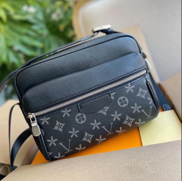 messenger bags designers bag classic women or men bags crossbody bag school bookbag purse backpack man totes bag wallet leather handbags cla
messenger bags designers bag classic women or men bags crossbody bag school bookbag purse backpack man totes bag wallet leather handbags cla