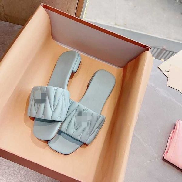 same mius beach shoes women slide designer sandals slippers for female outwear 2023 summer new fashion square flat bottom cool candy color j
same mius beach shoes women slide designer sandals slippers for female outwear 2023 summer new fashion square flat bottom cool candy color j