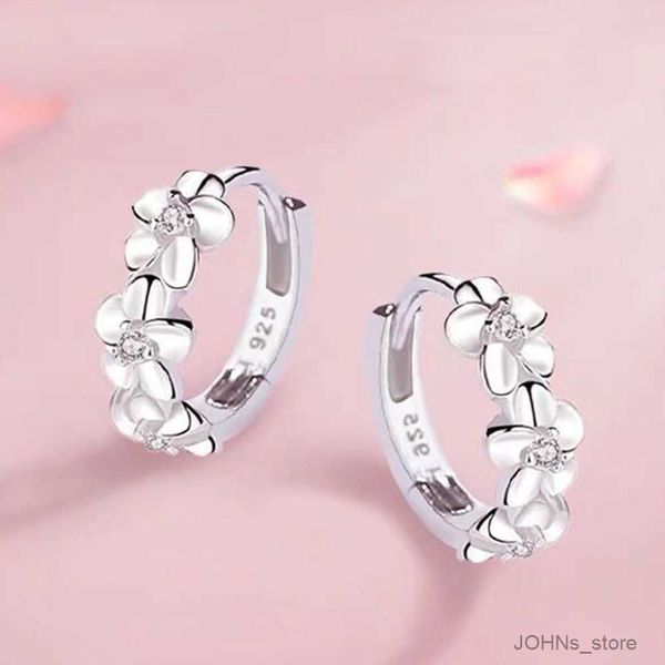 stud sale 925 sterling silver needle earrings for women's wedding fashion jewelry crystal zircon flower cute stud r230630, Golden;silver
stud sale 925 sterling silver needle earrings for women's wedding fashion jewelry crystal zircon flower cute stud r230630, Golden;silver