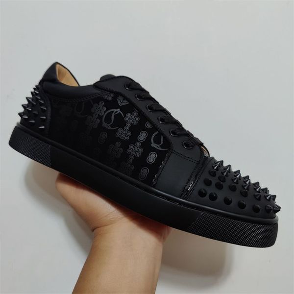 luxury designer casual shoes for sale red sole low flat spikes flats black blue suede silver diamond men women prom wedding shoe sneakers w
luxury designer casual shoes for sale red sole low flat spikes flats black blue suede silver diamond men women prom wedding shoe sneakers w