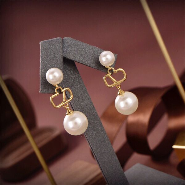 designer earring charm v logo brand stud earing women fashion hoop jewelry luxury crystal pearl earring jeweler gifts kjsf'r, Golden
designer earring charm v logo brand stud earing women fashion hoop jewelry luxury crystal pearl earring jeweler gifts kjsf'r, Golden