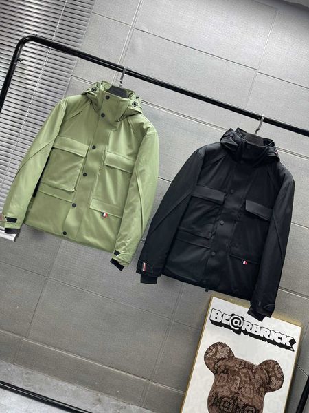 autumn and winter men's retro functional clothing down jacket, simple and generous mountaineering series down jacket, waterproof fabric, Black;brown
autumn and winter men's retro functional clothing down jacket, simple and generous mountaineering series down jacket, waterproof fabric, Black;brown