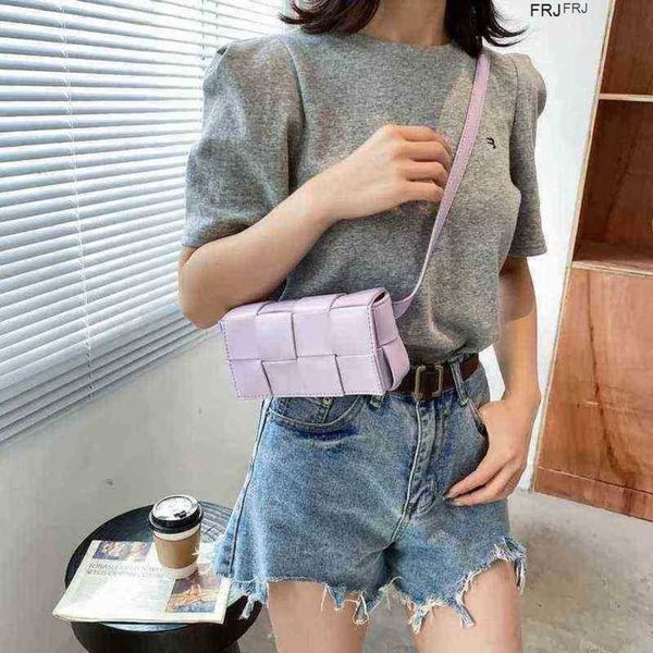 bottegas bags venetas cassettes leather woven small waist for women luxury brand weave belt trend chest pouch female 22052 have logo frj
bottegas bags venetas cassettes leather woven small waist for women luxury brand weave belt trend chest pouch female 22052 have logo frj