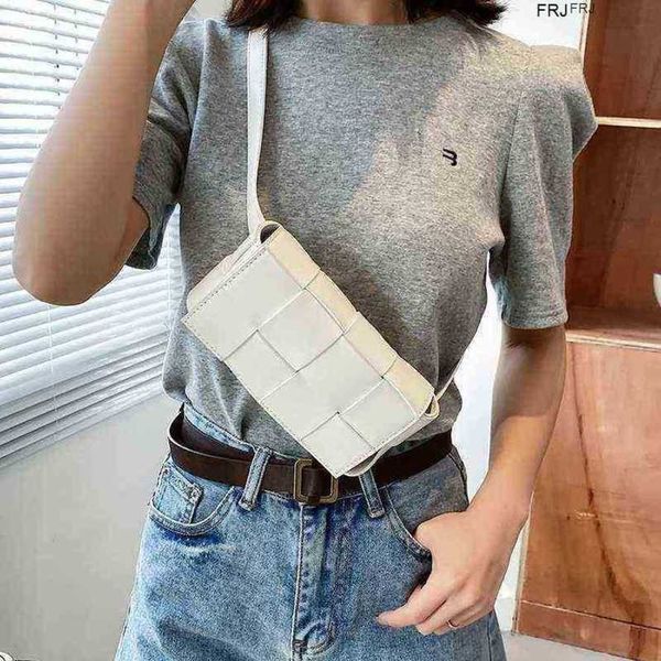 bottegas bags venetas cassettes leather woven small waist for women luxury brand weave belt 2023 trend chest pouch female have logo frj
bottegas bags venetas cassettes leather woven small waist for women luxury brand weave belt 2023 trend chest pouch female have logo frj