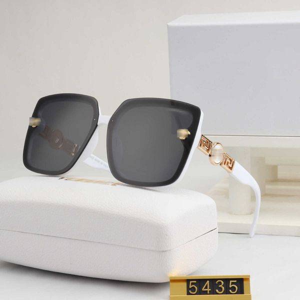designer versage sunglasses vercace sport fanjia high definition fashion frameless trimmed large frame advanced sense white, White;black
designer versage sunglasses vercace sport fanjia high definition fashion frameless trimmed large frame advanced sense white, White;black