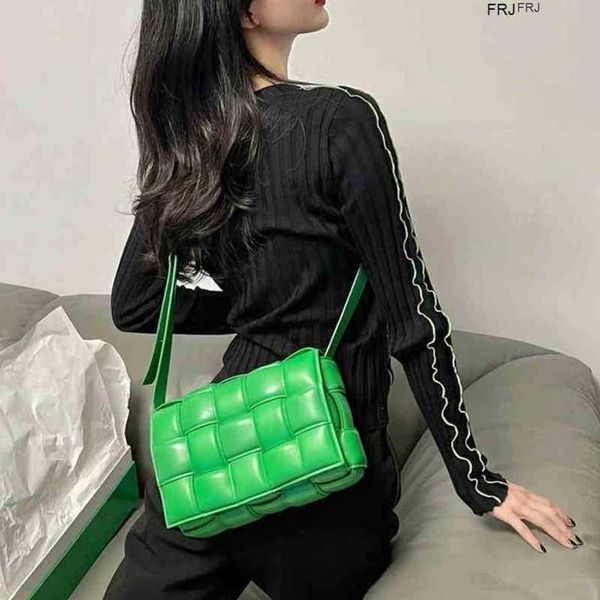 bottegas bags venetas cassettes handbags cloud woven bag lattice leather small square pillow messenger summer premium womens have logo frj f
bottegas bags venetas cassettes handbags cloud woven bag lattice leather small square pillow messenger summer premium womens have logo frj f