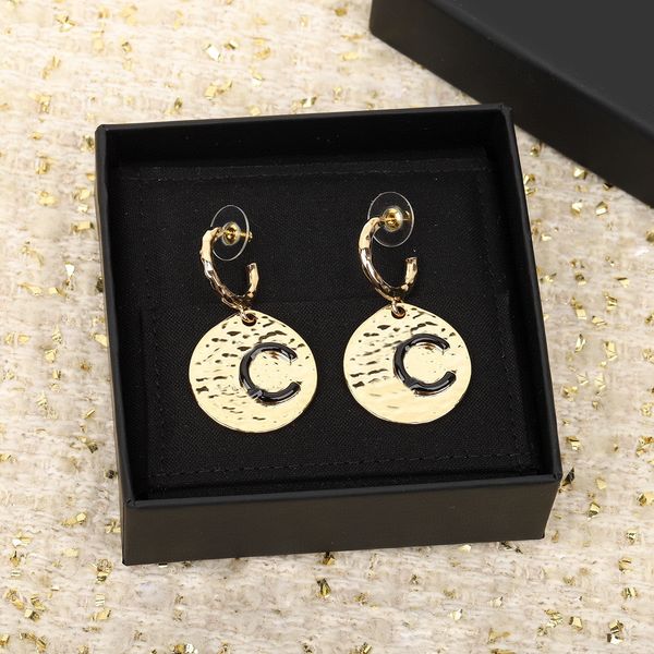 2023 round shape charm drop earring with black color design in 18k gold plated have box stamp ps7650b, Golden
2023 round shape charm drop earring with black color design in 18k gold plated have box stamp ps7650b, Golden