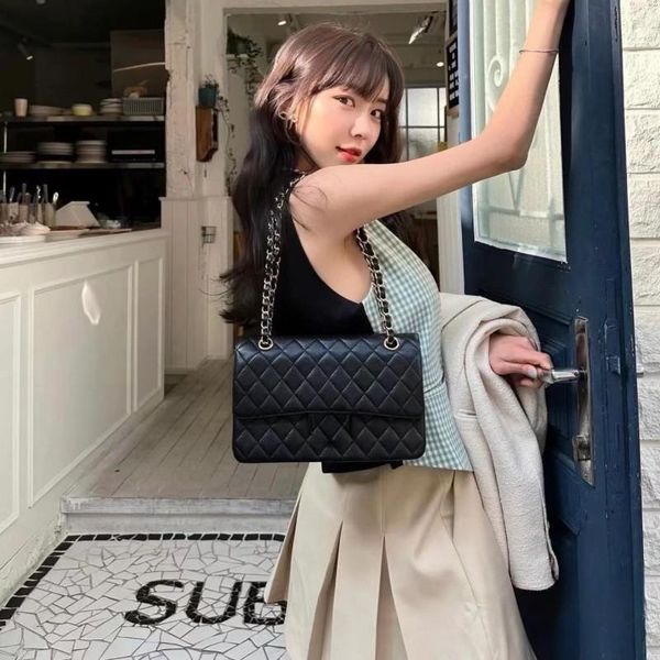 french famous brand handbag shoulder bag hand zipper bag flip bag handbag plaid wallet double letter leather buckle ladies fashion luxury me
french famous brand handbag shoulder bag hand zipper bag flip bag handbag plaid wallet double letter leather buckle ladies fashion luxury me