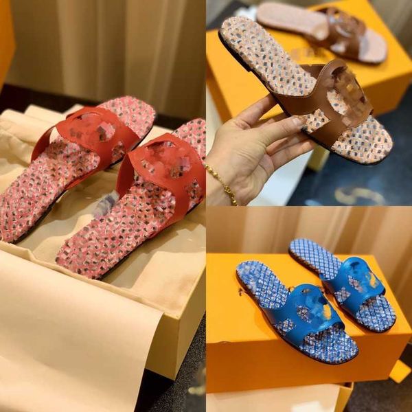 2023 girls women slippers designer sandals isola flat sandal women slipper logo hollow cut out slides leather flats mule outdoor beach slide, Black
2023 girls women slippers designer sandals isola flat sandal women slipper logo hollow cut out slides leather flats mule outdoor beach slide, Black