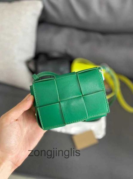 authentic venetas one square woven casstes women's shoulder bag designer the tote bag bottegas bags pillow mini leather chest messenger
authentic venetas one square woven casstes women's shoulder bag designer the tote bag bottegas bags pillow mini leather chest messenger