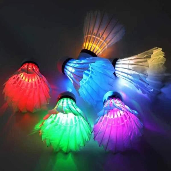 badminton shuttlecocks 4 pcs led lighting birdies shuttlecock glowing for outdoor sports 230629
badminton shuttlecocks 4 pcs led lighting birdies shuttlecock glowing for outdoor sports 230629