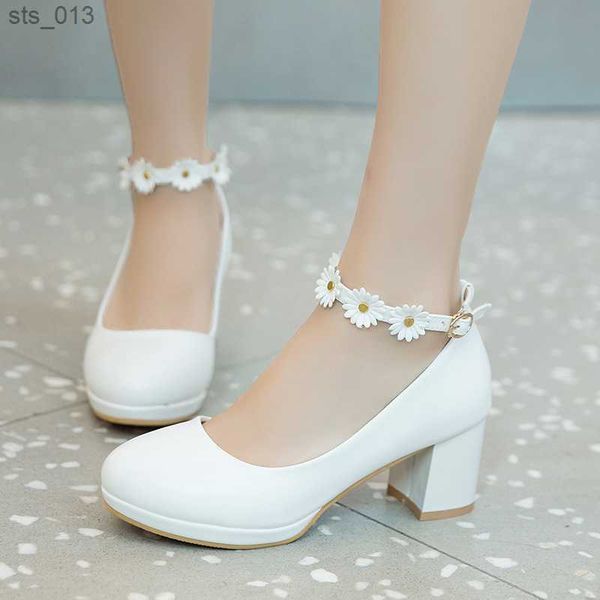 children girls high heel shoes kids princess sandals fashion flowers women's platform pumps high heels for party wedding 30-43 l230518, Black;red
children girls high heel shoes kids princess sandals fashion flowers women's platform pumps high heels for party wedding 30-43 l230518, Black;red