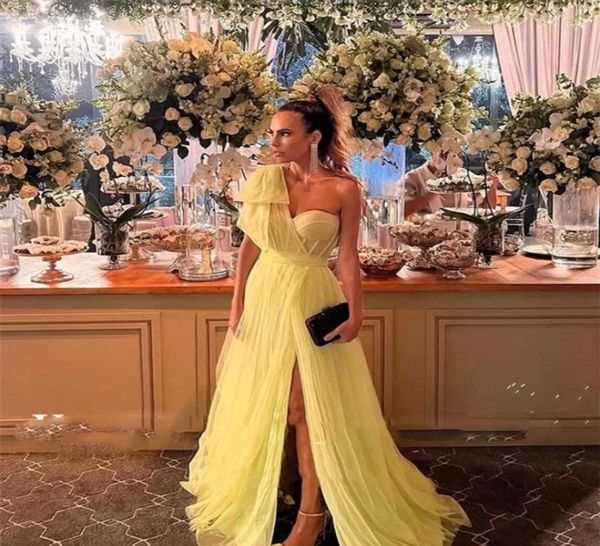2022 new yellow tulle long prom dresses one shoulder sweetheart side slit floor length evening gowns women party formal dresses2120535, Black
2022 new yellow tulle long prom dresses one shoulder sweetheart side slit floor length evening gowns women party formal dresses2120535, Black