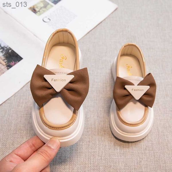 japanese sweet princess casual leather shoes bow kids round head 2022 spring non-slip children's fashion loafers glossy elegant l230518, Black;red
japanese sweet princess casual leather shoes bow kids round head 2022 spring non-slip children's fashion loafers glossy elegant l230518, Black;red