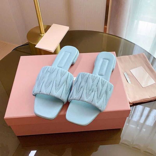 slide family women mius designer sandals beach shoes slippers same style sheepskin diamond fairy sandal versatile letters on outside 454y
slide family women mius designer sandals beach shoes slippers same style sheepskin diamond fairy sandal versatile letters on outside 454y