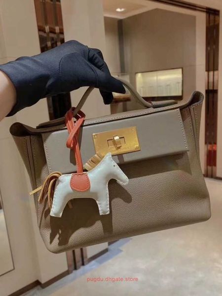 h home designer tote bags pure hand sewn wax thread leather women's bag 2424 eve mini wing cross shoulder handbag with real logo
h home designer tote bags pure hand sewn wax thread leather women's bag 2424 eve mini wing cross shoulder handbag with real logo