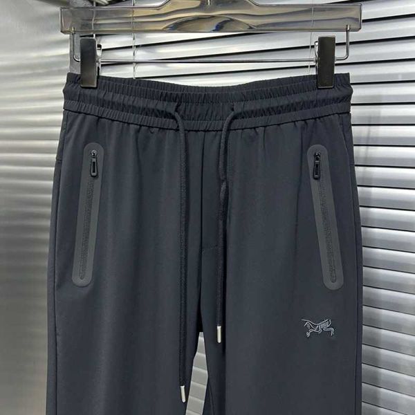 23ss designer pants summer new embroidery trousers mens outdoor quick-drying breathable sweatpants waterproof elastic waist pants, White;black
23ss designer pants summer new embroidery trousers mens outdoor quick-drying breathable sweatpants waterproof elastic waist pants, White;black