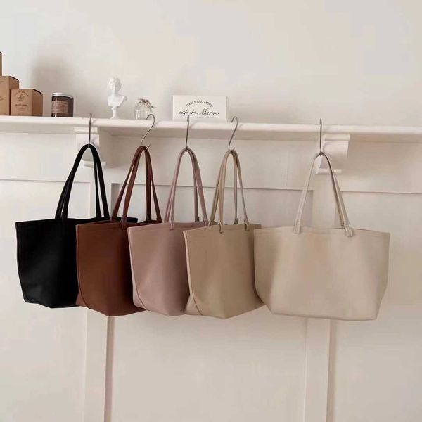new women's bag large simple shoulder bag women's design tote bag leisure women's bag
new women's bag large simple shoulder bag women's design tote bag leisure women's bag
