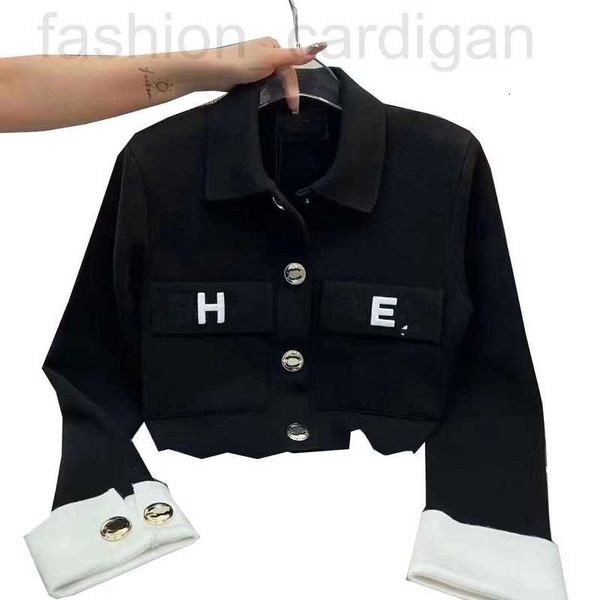 women's jackets designer newdesigner lapel polo fashion chest pocket alphabet embroidery printed metal buckle knitted long-sleeved card, Black;brown
women's jackets designer newdesigner lapel polo fashion chest pocket alphabet embroidery printed metal buckle knitted long-sleeved card, Black;brown