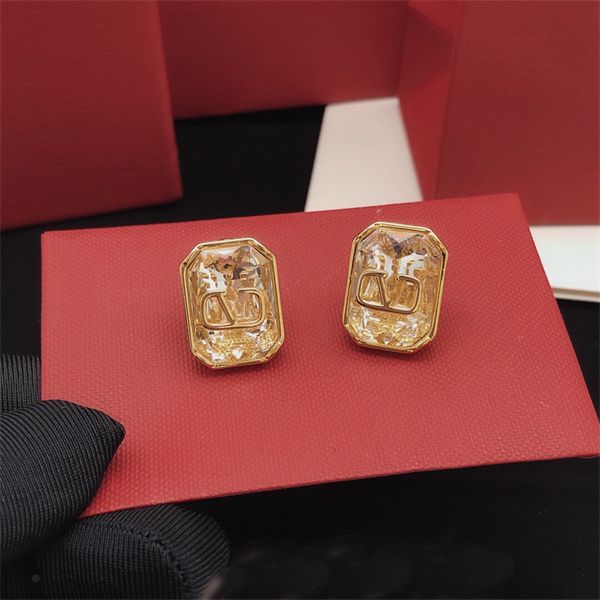 designer earring letter v stud pearl earringluxury metal earring jeweler woman gifts women fashion hoop jewelry vfd3c, Golden;silver
designer earring letter v stud pearl earringluxury metal earring jeweler woman gifts women fashion hoop jewelry vfd3c, Golden;silver