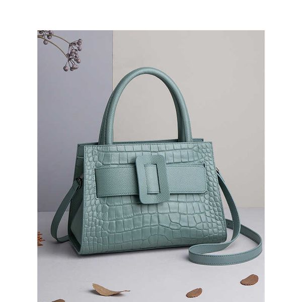 new women's bag atmosphere shoulder bag women's fashion versatile commuter women's cowhide bag winter fashion bag
new women's bag atmosphere shoulder bag women's fashion versatile commuter women's cowhide bag winter fashion bag