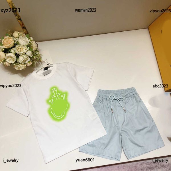 designer baby tracksuits child suits size 100-160 cm gradient logo pattern printed short sleeved tees and solid shorts june27, White
designer baby tracksuits child suits size 100-160 cm gradient logo pattern printed short sleeved tees and solid shorts june27, White