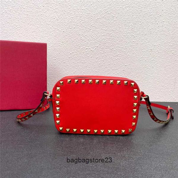 valentiino purse bag lady bags designer plain calf leather rivet shoulder underarm solid color versatile practical crossbody camera trendy
valentiino purse bag lady bags designer plain calf leather rivet shoulder underarm solid color versatile practical crossbody camera trendy