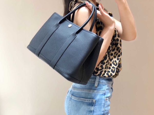 original designer bags h home luxury bag garden genuine leather women's tote large capacity commuter handmade with silver buckle 1 jklw
original designer bags h home luxury bag garden genuine leather women's tote large capacity commuter handmade with silver buckle 1 jklw