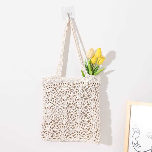 the new hook flower shoulder woven bag hollowed out literature and art portable woven bag seaside vacation beach bag
the new hook flower shoulder woven bag hollowed out literature and art portable woven bag seaside vacation beach bag