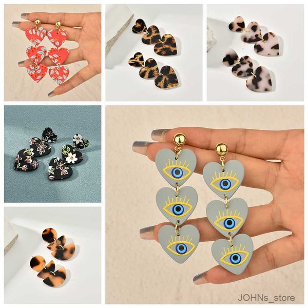 stud love flower pendants acrylic earrings for women fashion ceramic clay texture print earrings exquisite ladies party gift jewelry r230630, Golden;silver
stud love flower pendants acrylic earrings for women fashion ceramic clay texture print earrings exquisite ladies party gift jewelry r230630, Golden;silver