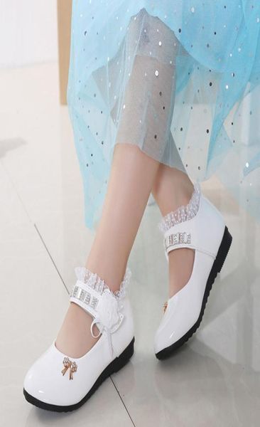 new children causal shoes princess soft cow muscle sole dancing shoes girls pearl lace single shoes 2011305285348, Black
new children causal shoes princess soft cow muscle sole dancing shoes girls pearl lace single shoes 2011305285348, Black