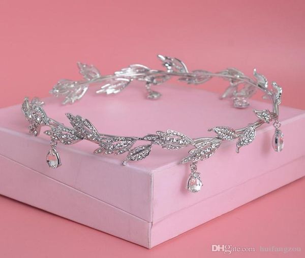 luxury designer rhinestones wreath crown 2019 new arrival drop water clear crystal headpieces jewelry bridal accessories5462431, White
luxury designer rhinestones wreath crown 2019 new arrival drop water clear crystal headpieces jewelry bridal accessories5462431, White