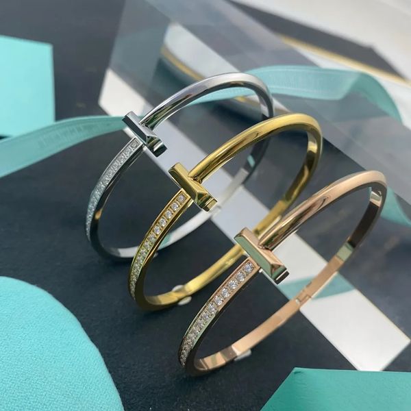 designer fine jewelry all diamond bracelet with rose gold gold plated 18k t letter bracelet luxury jewelry, Golden;silver
designer fine jewelry all diamond bracelet with rose gold gold plated 18k t letter bracelet luxury jewelry, Golden;silver