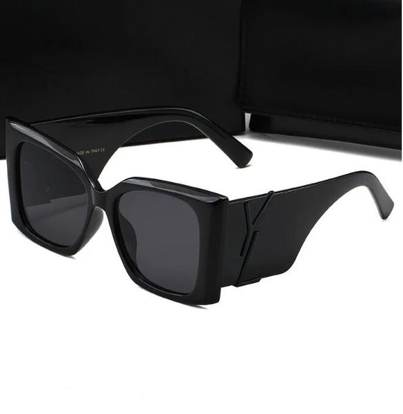 Sunglasses Glasses Sunglasses Designer Letter Womens Mens Goggle Senior Eyewear for Women Eyeglasses Frame Vintage Metal Sun Glasses 003
Sunglasses Glasses Sunglasses Designer Letter Womens Mens Goggle Senior Eyewear for Women Eyeglasses Frame Vintage Metal Sun Glasses 003