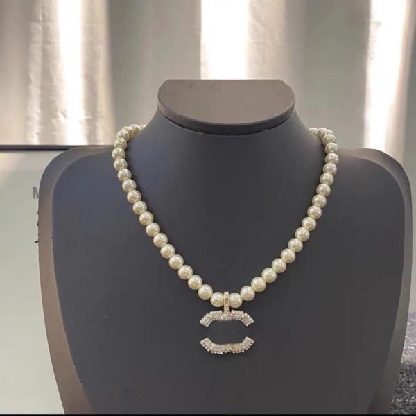 

Designer Necklace Double Letter Diamond Pendant Necklace Designer Women Choker Wedding Gift18k Gold Plated High Sense Designer Jewelry
