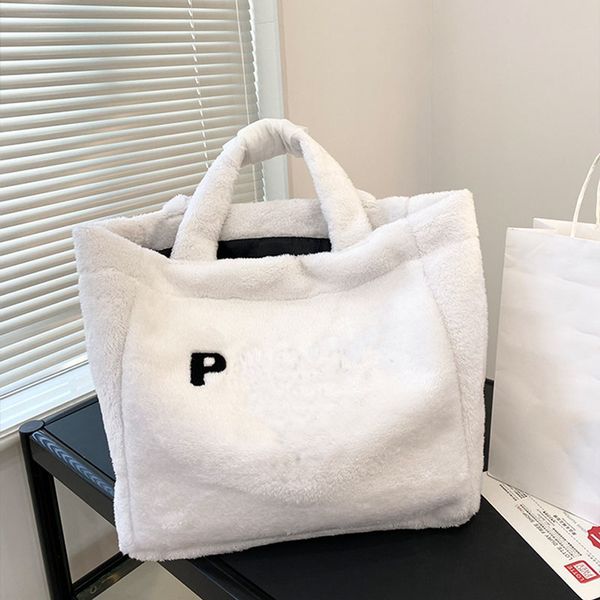 designer bag handbag Winter Plush tote bag P letter shoulder bag Office Bag High Quality Classic Woman Bags Retro Ladies Luxurious Bag
designer bag handbag Winter Plush tote bag P letter shoulder bag Office Bag High Quality Classic Woman Bags Retro Ladies Luxurious Bag