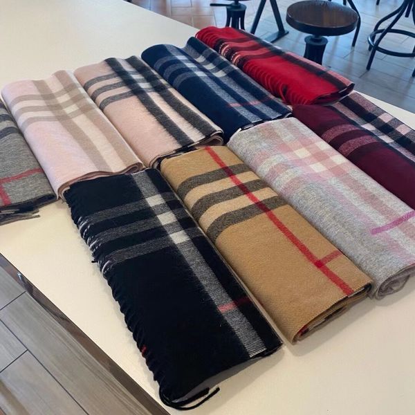 Scarf Scarf Echarpe echarpe Designer Winter Scarves Cashmere Plaid Fashion Women Long Classic Quality Printed Soft Wraps Headband
Scarf Scarf Echarpe echarpe Designer Winter Scarves Cashmere Plaid Fashion Women Long Classic Quality Printed Soft Wraps Headband