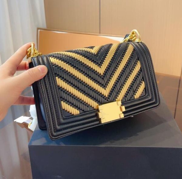 Classic Designer Handbags Women Cosmetic Bags Lady Hand Embroidered Shopping Fashion Tote Single Shoulder Diagonal Clutch Bags Purses, Black
Classic Designer Handbags Women Cosmetic Bags Lady Hand Embroidered Shopping Fashion Tote Single Shoulder Diagonal Clutch Bags Purses, Black