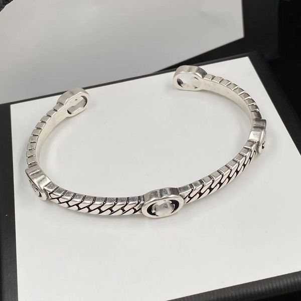2023 Designer Charm Bracelets Rose Insert Pink Crystal Fashion Luxury Simple Versatile Copper Bracelet Gifts for Women-2
2023 Designer Charm Bracelets Rose Insert Pink Crystal Fashion Luxury Simple Versatile Copper Bracelet Gifts for Women-2